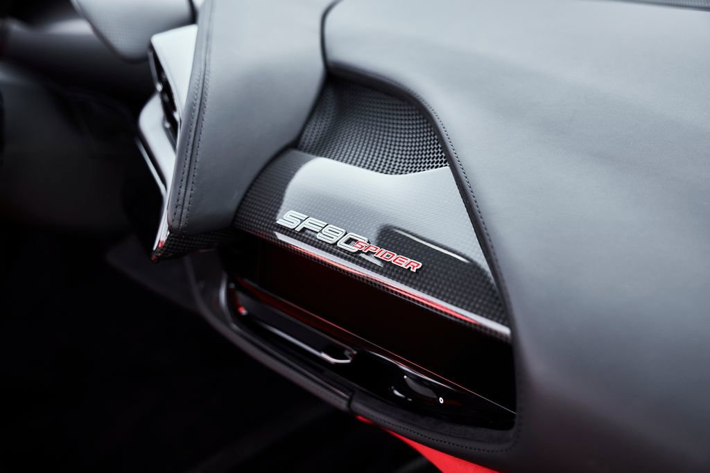 Used 2024 Ferrari SF90 Spider image 47