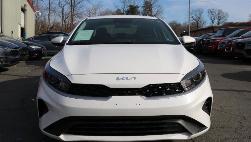 Used 2024 Kia Forte LXS image 2