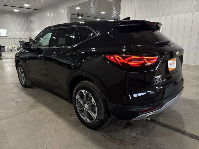 Used 2025 Chevrolet Blazer LT AWD/4WD image 6