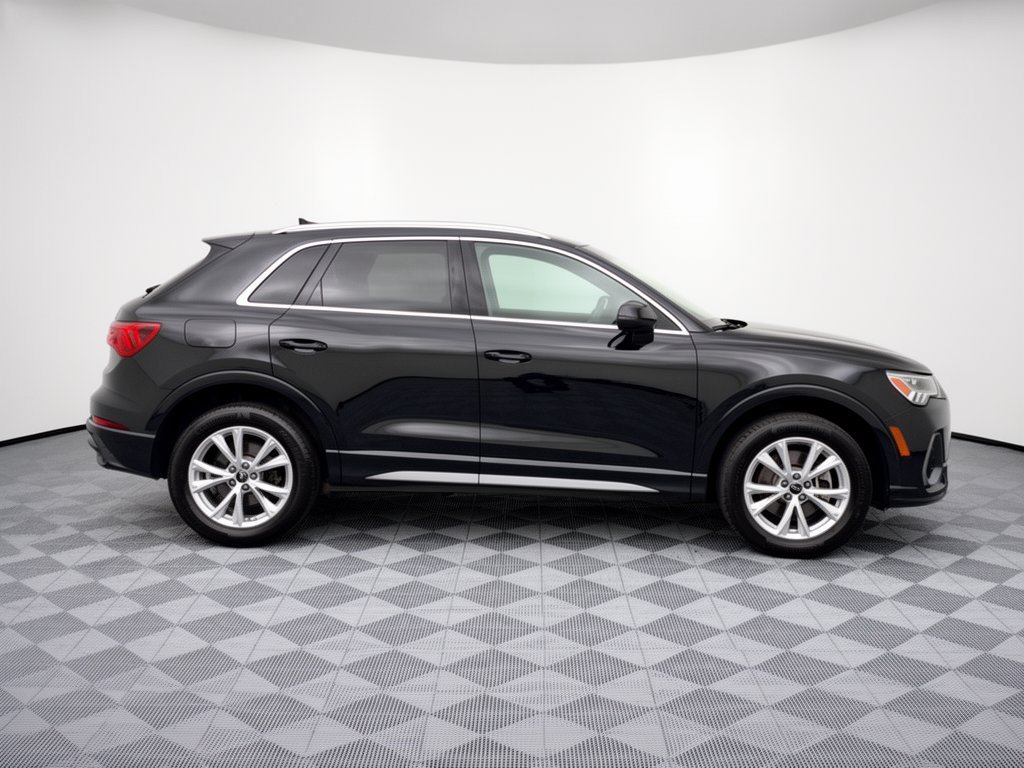 Used 2023 Audi Q3 2.0T Premium w/ Convenience Package AWD/4WD image 8
