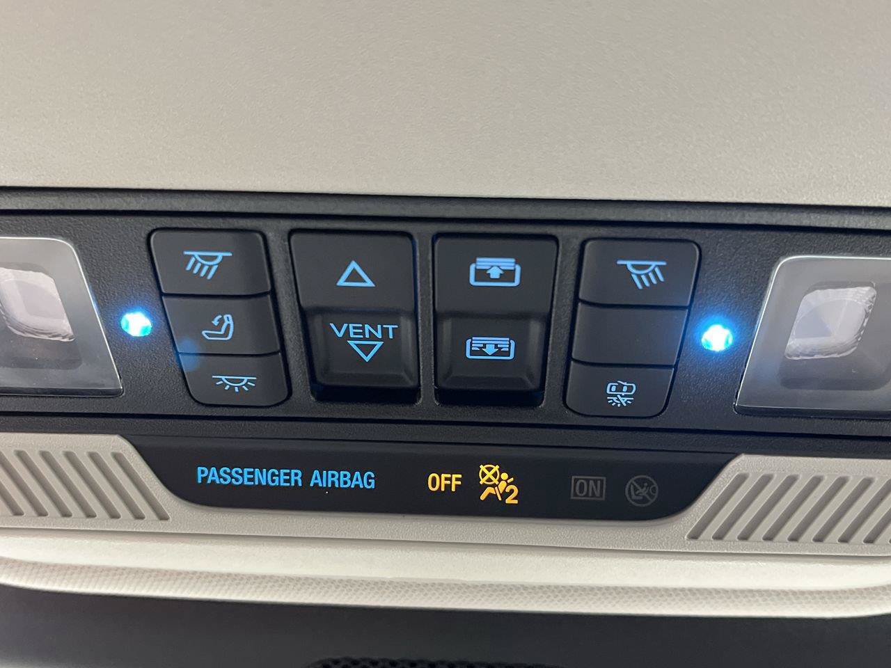 Used 2025 Ford Expedition Active AWD/4WD image 32