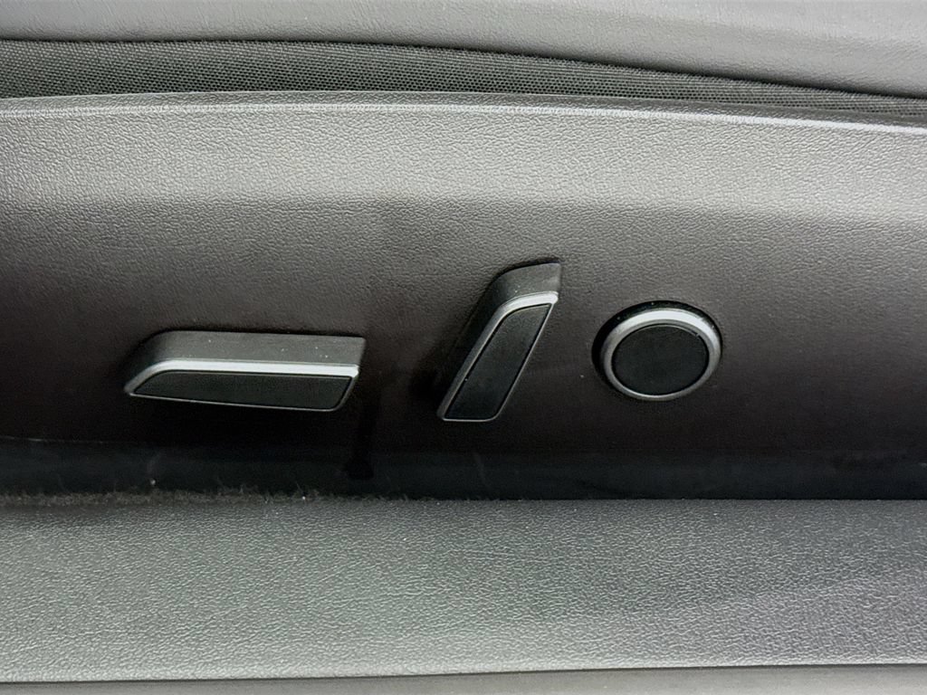 Used 2022 Tesla Model 3 Long Range AWD/4WD image 19