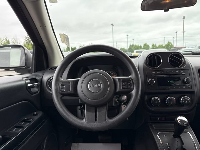 Used 2014 Jeep Compass Sport w/ Power Value Group FWD image 13