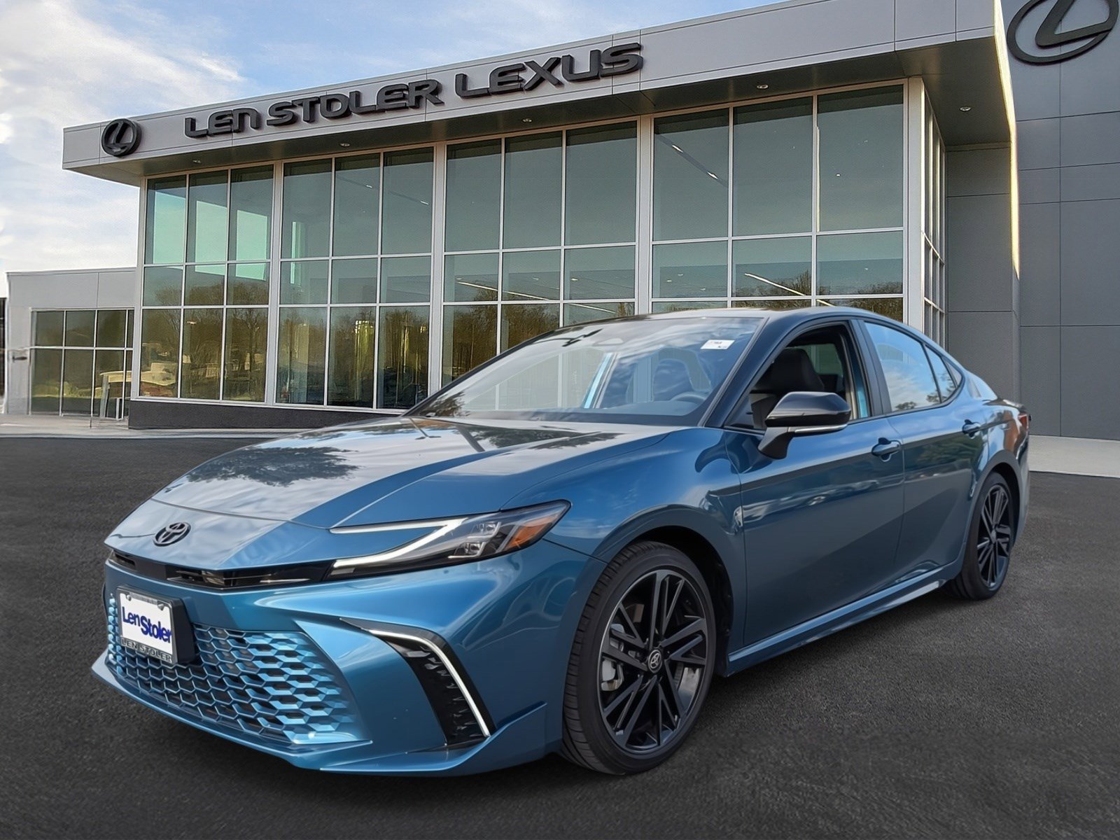 Used 2025 Toyota Camry XSE image 7