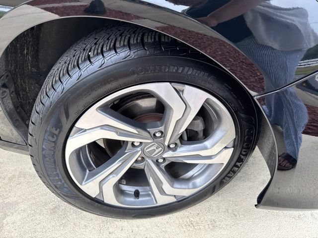 Used 2019 Honda Accord EX image 31