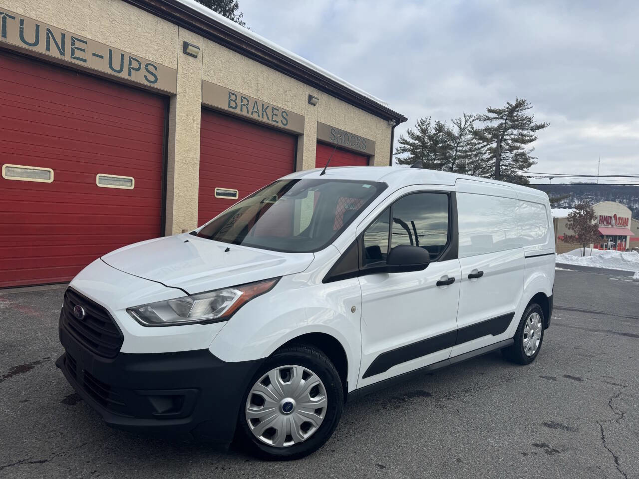 Used 2019 Ford Transit Connect XL image 3