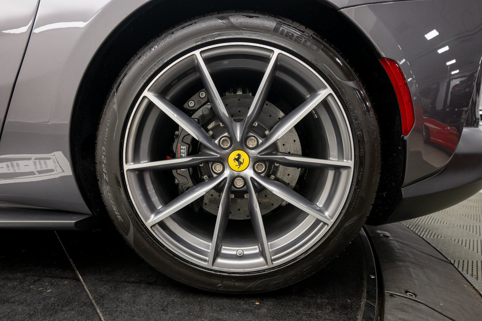 Used 2022 Ferrari 812 GTS RWD image 44