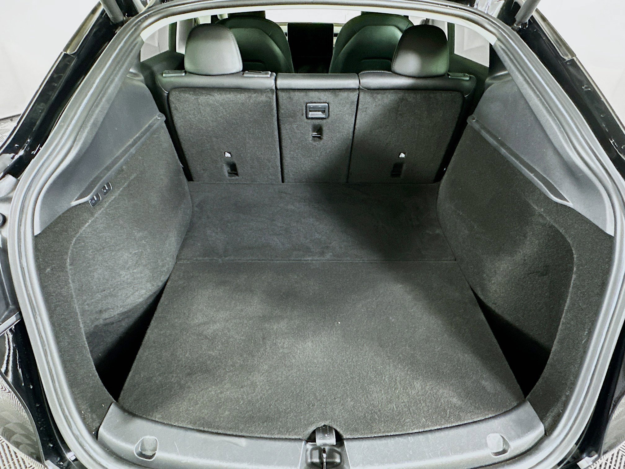 Used 2023 Tesla Model Y Performance image 27