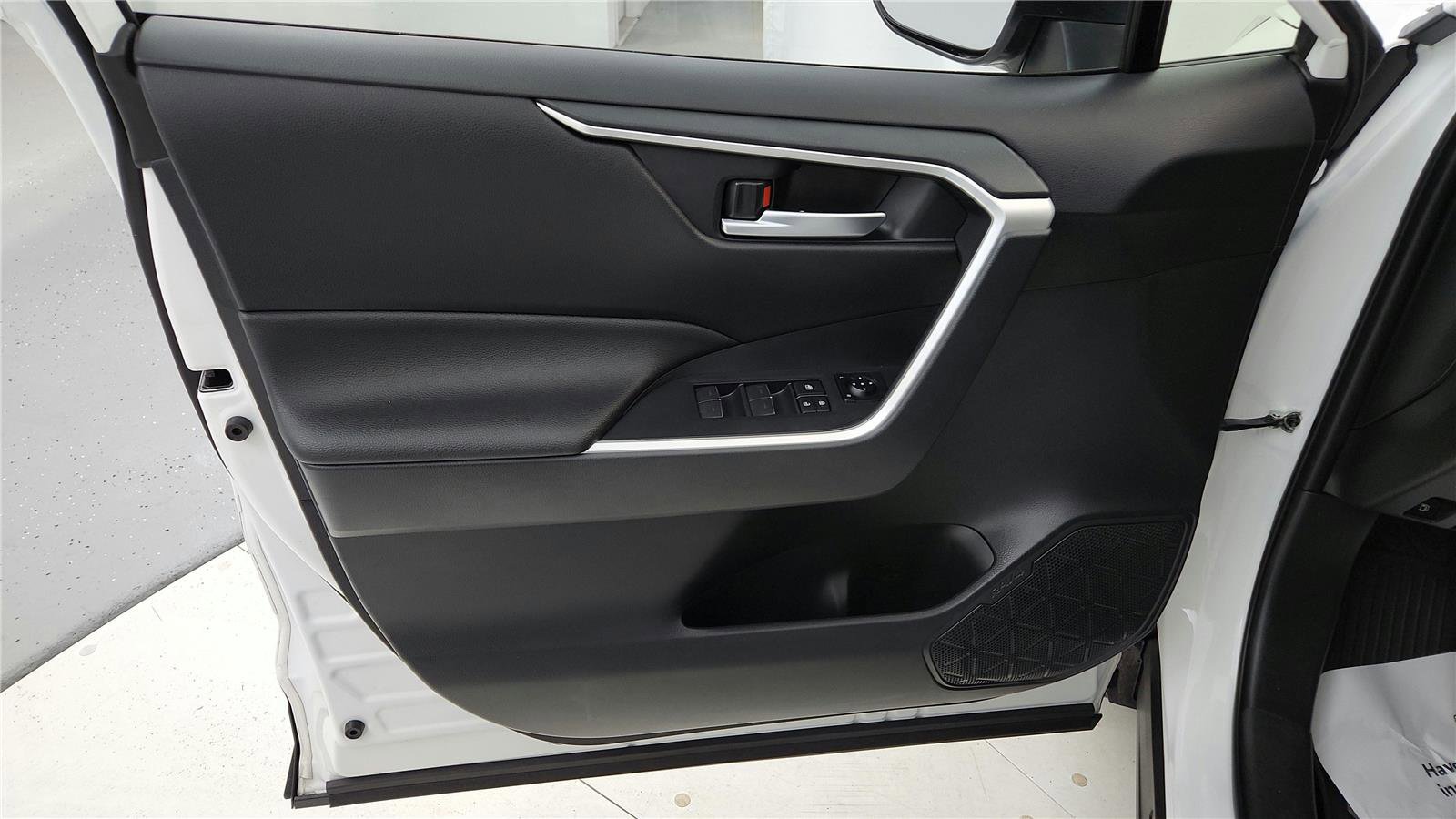 Certified 2024 Toyota RAV4 SE image 22