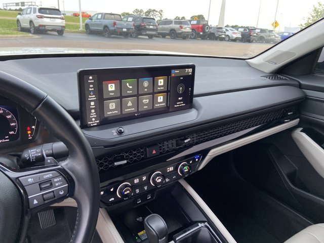 Used 2023 Honda Accord Touring image 23
