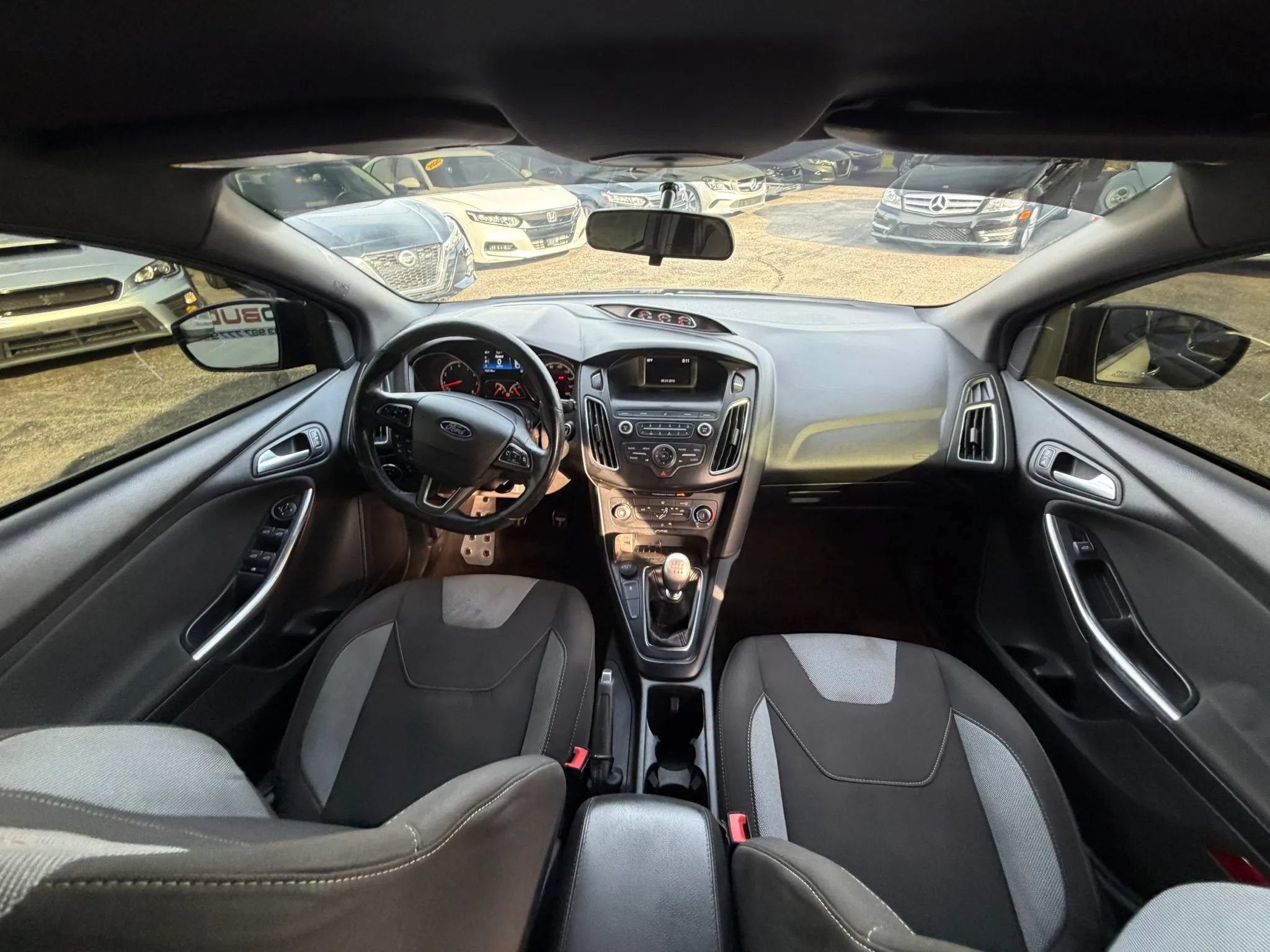 Used 2018 Ford Focus ST FWD image 31
