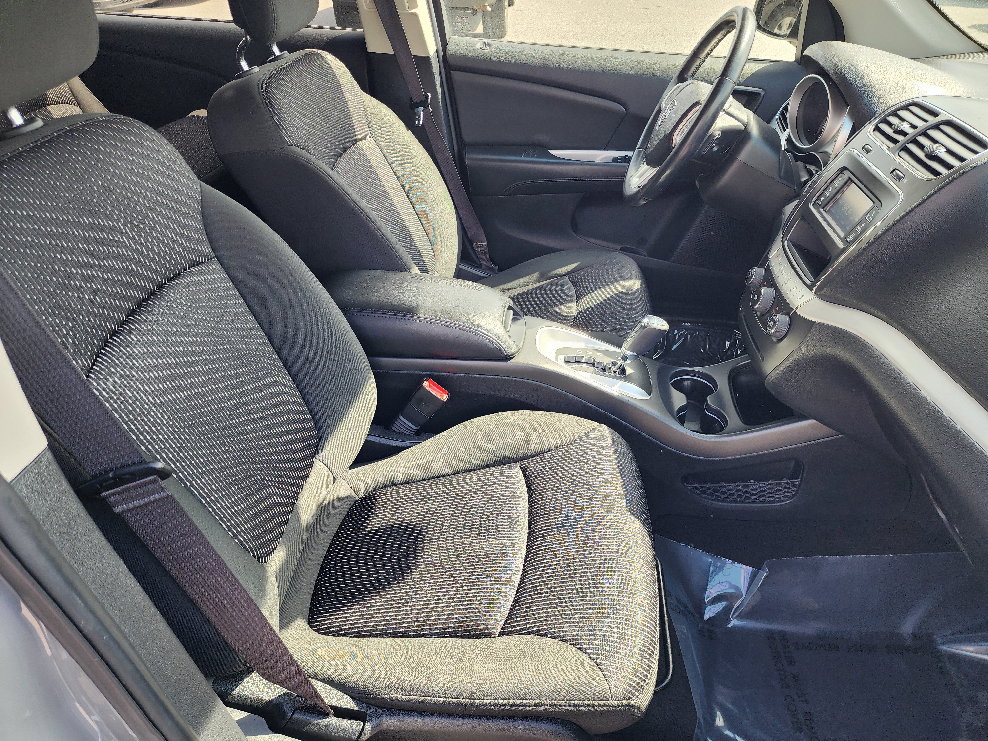 Used 2020 Dodge Journey SE w/ SE Popular Equipment Group image 11