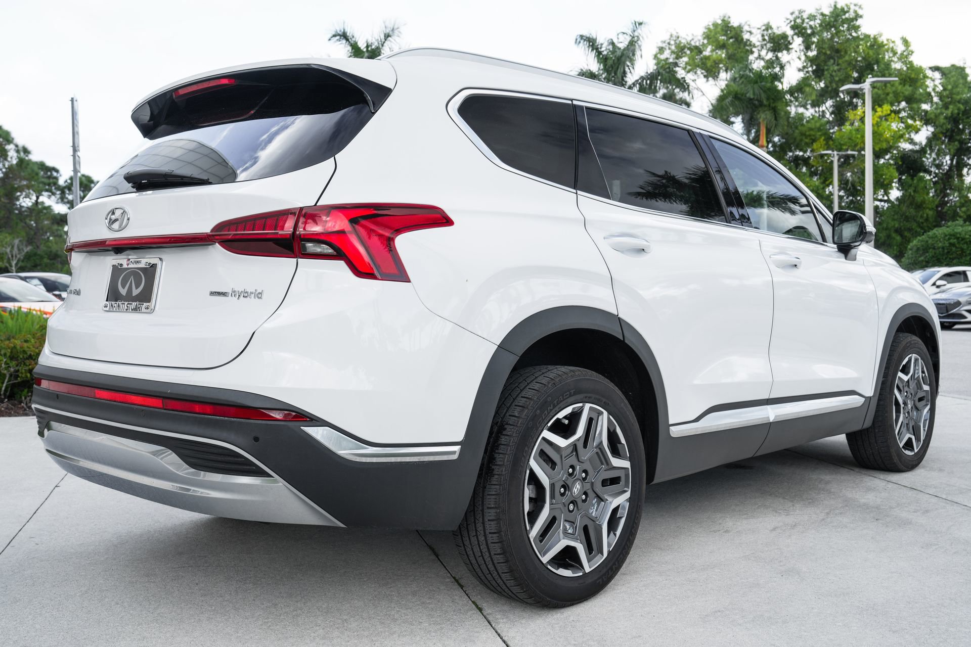 Used 2023 Hyundai Santa Fe SEL Premium w/ Cargo Package image 26