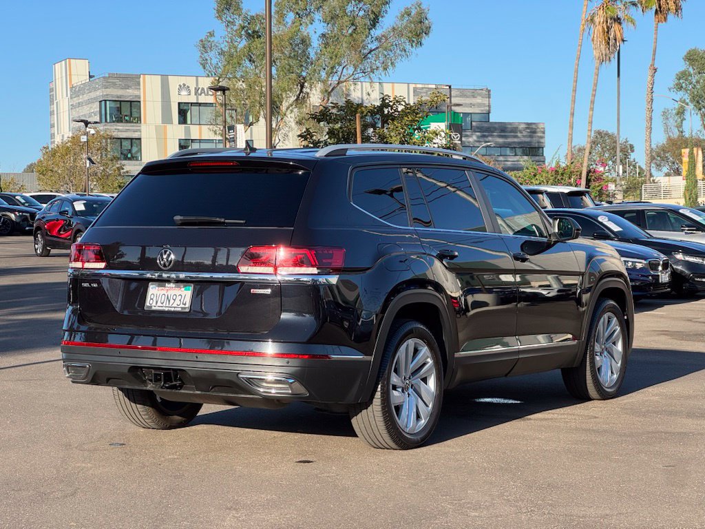 Used 2021 Volkswagen Atlas SEL AWD/4WD image 34