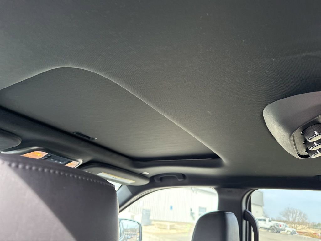 Used 2025 Dodge Durango GT image 21