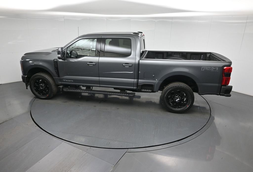 New 2026 Ford F250 Lariat w/ Black Appearance Package image 33
