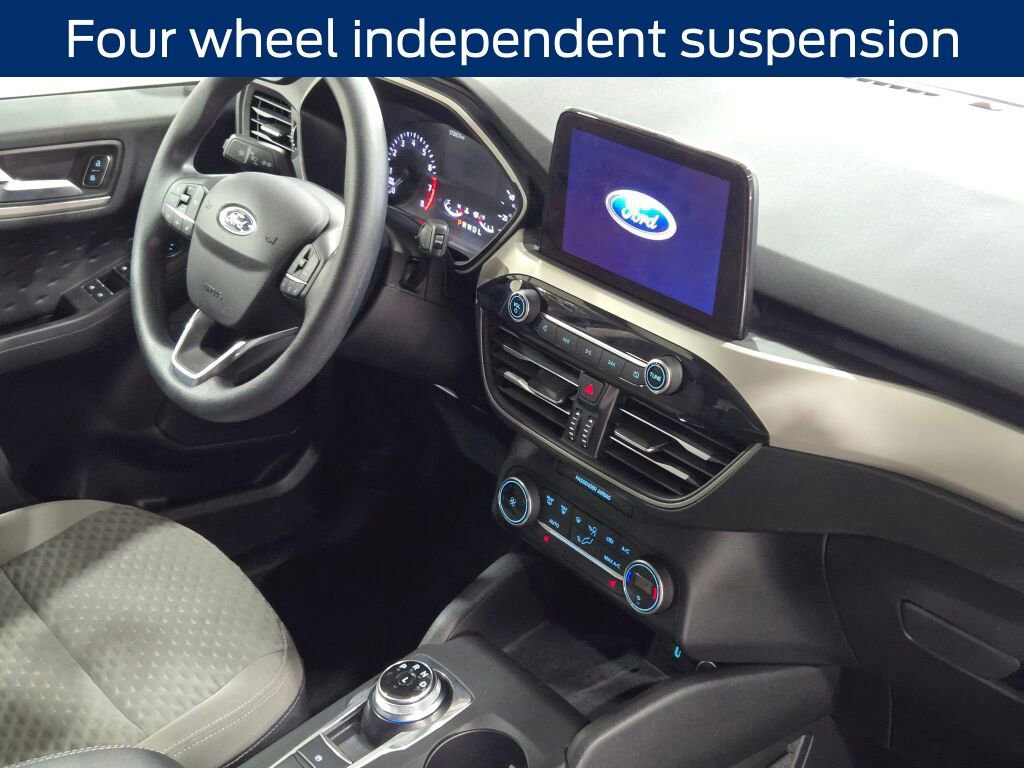 Used 2020 Ford Escape SE image 6