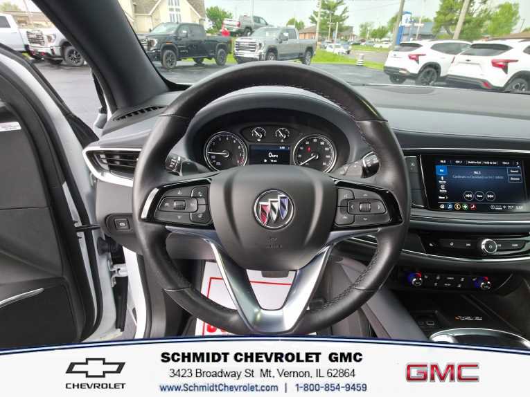Used 2023 Buick Enclave Essence image 16