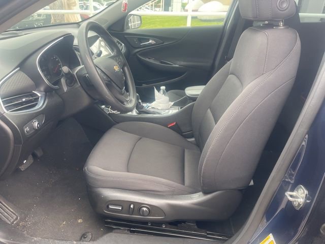 Used 2021 Chevrolet Malibu LT FWD image 4