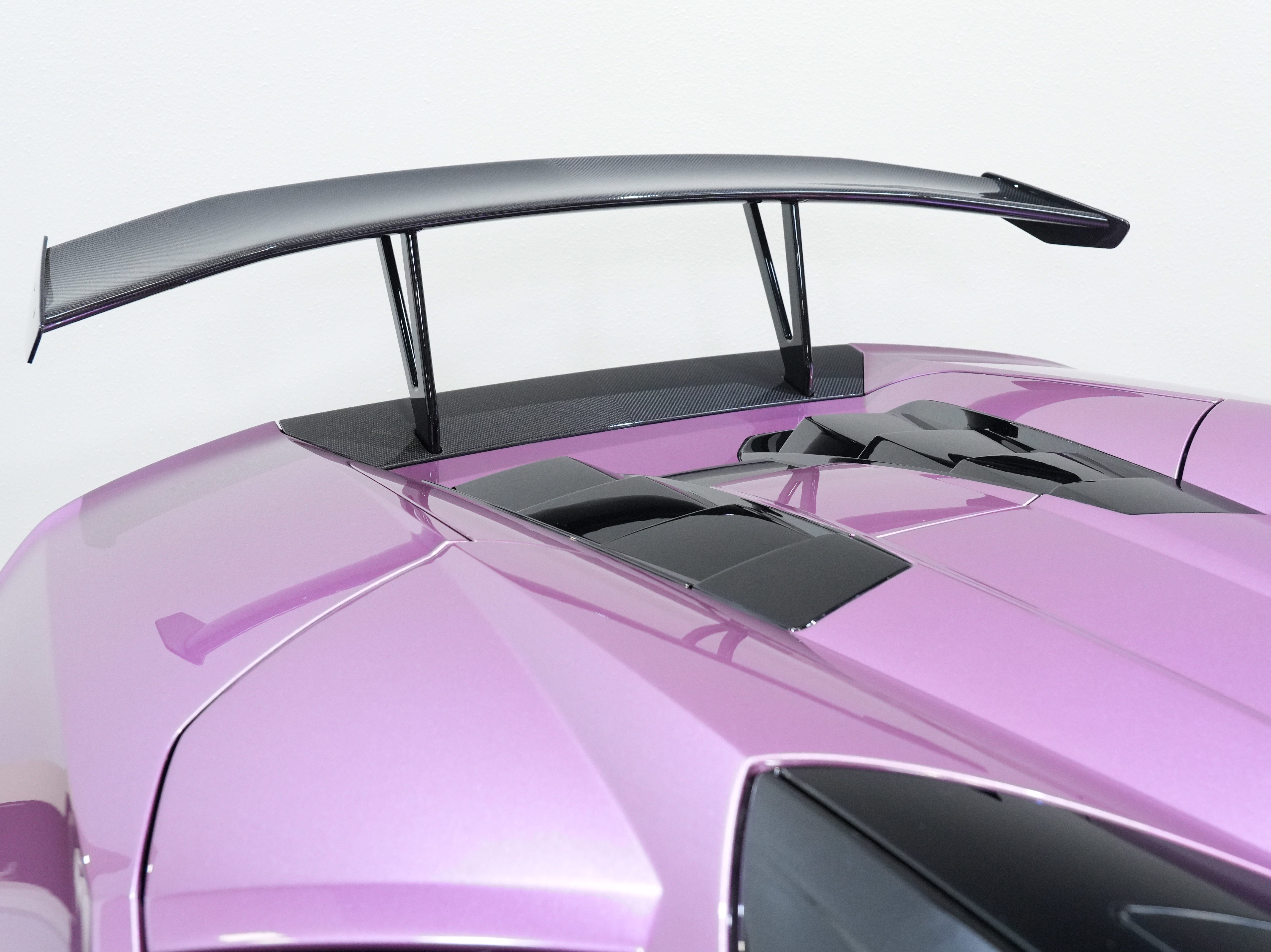 Used 2024 Lamborghini Huracan EVO image 18