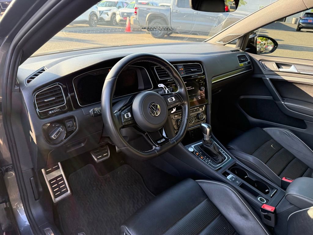 Used 2018 Volkswagen Golf R 4-Door AWD/4WD image 6