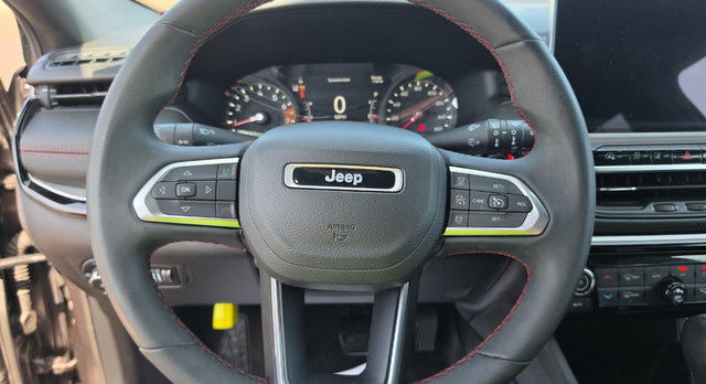 Used 2023 Jeep Compass Trailhawk AWD/4WD image 16