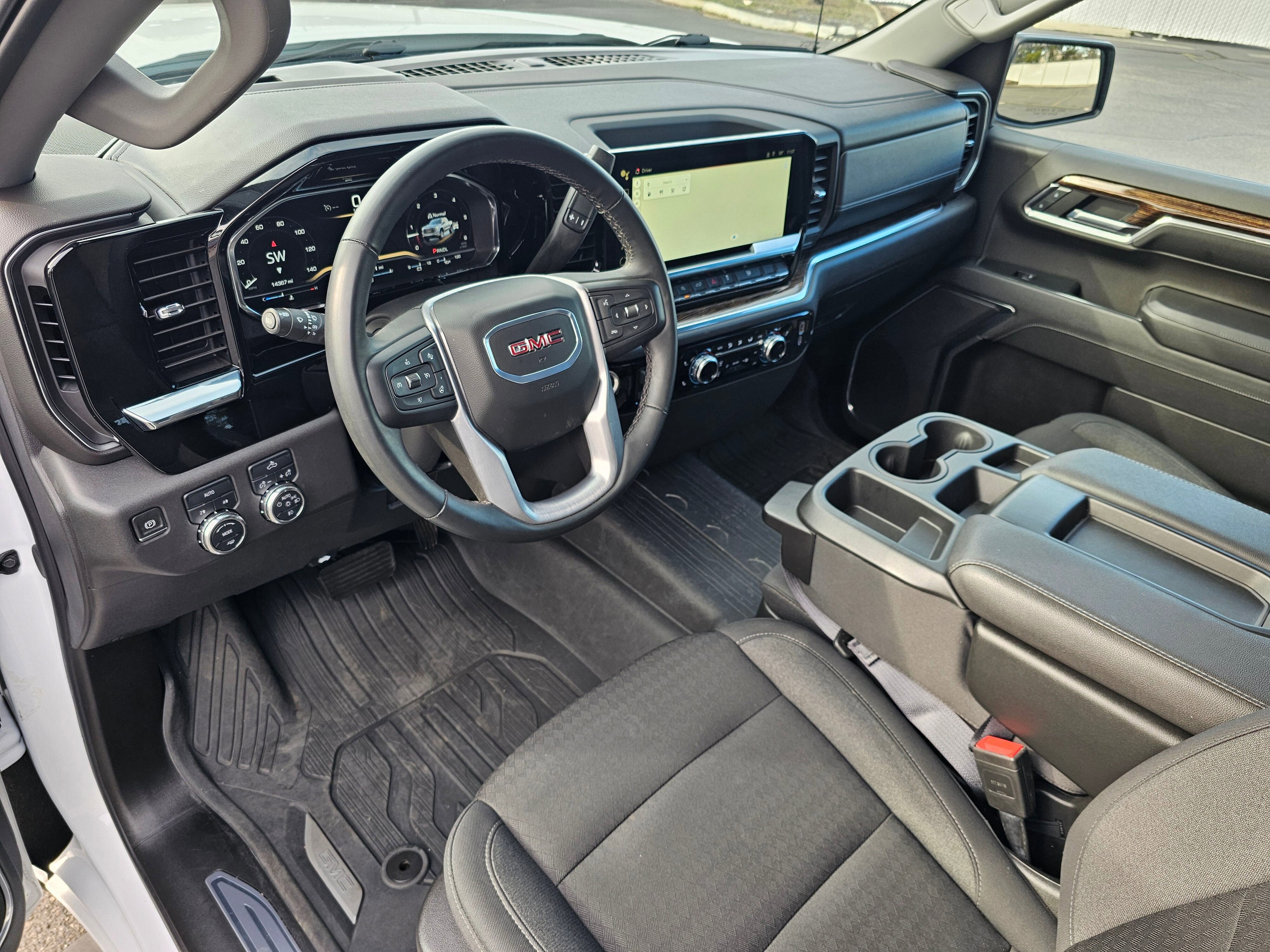 Used 2024 GMC Sierra 1500 Elevation w/ LPO, Elevation Black Package image 33