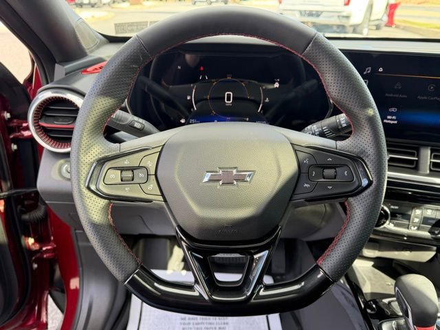 Certified 2025 Chevrolet Trax RS w/ Sunroof Package image 26