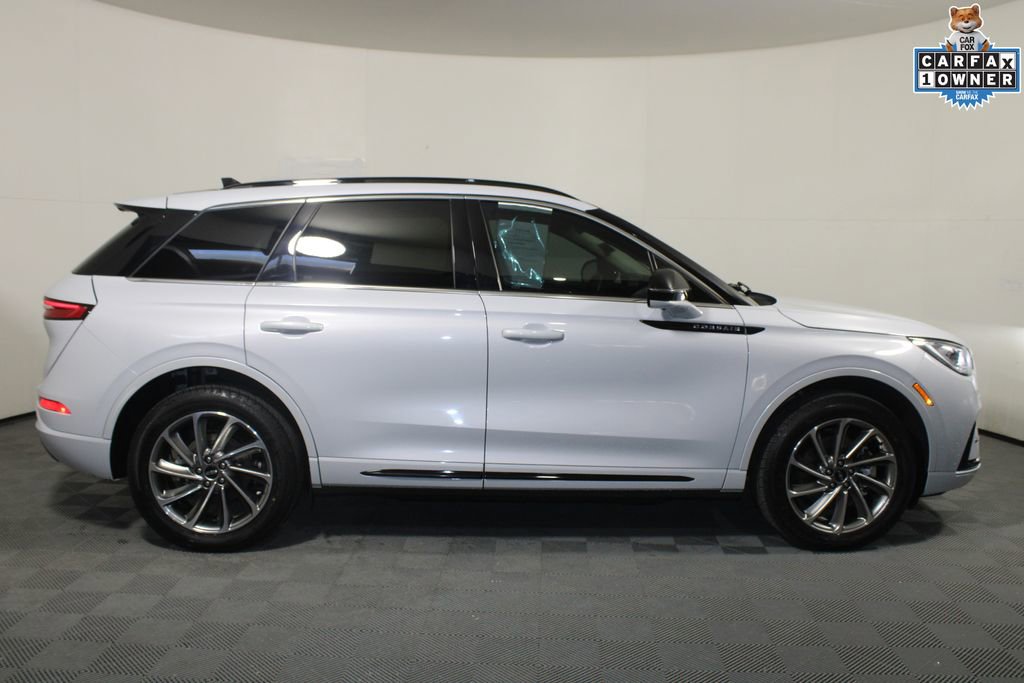 Used 2025 Lincoln Corsair Grand Touring w/ Equipment Group 301A AWD/4WD image 2
