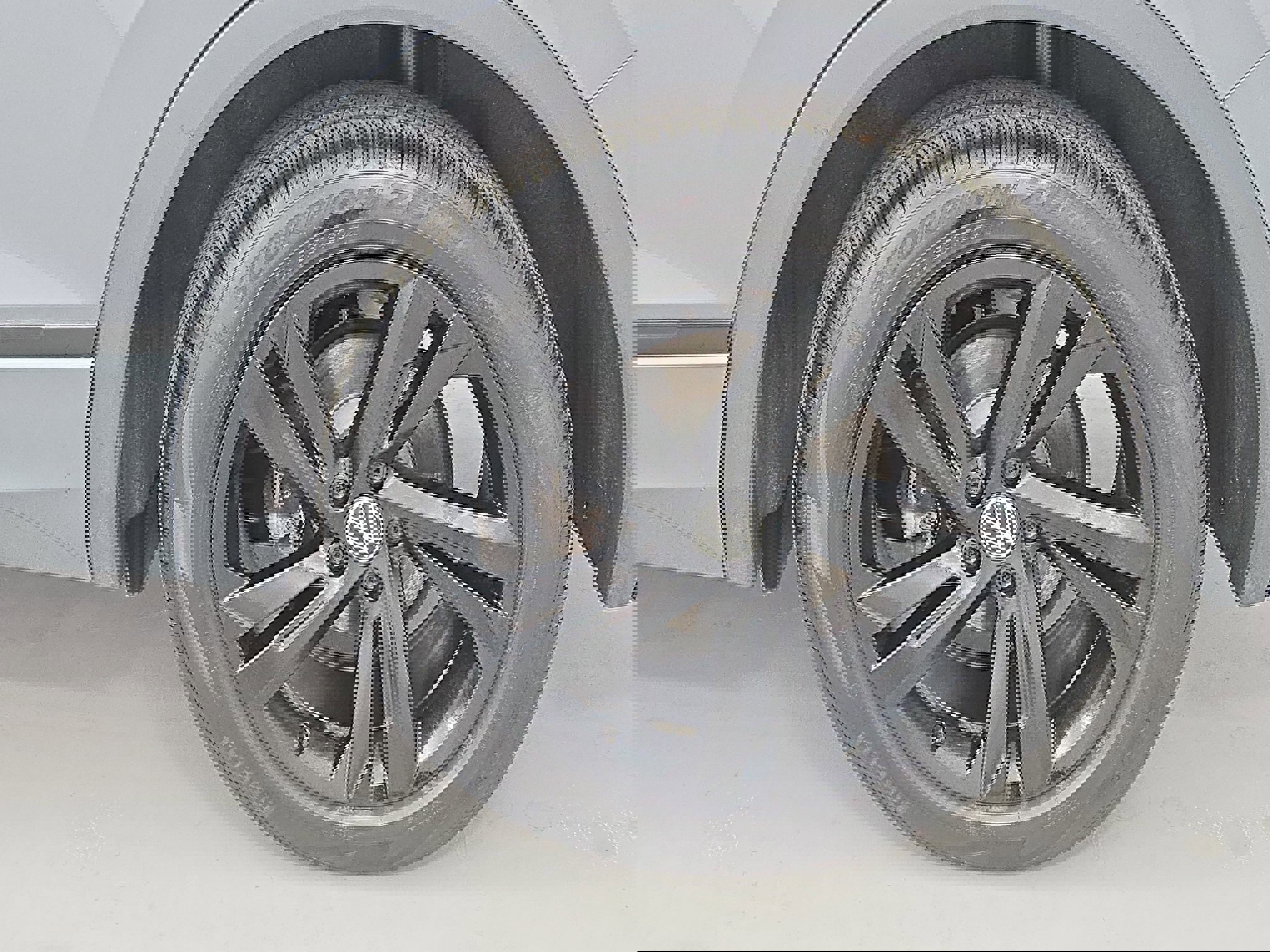 Certified 2024 Volkswagen Tiguan SE R-Line image 34