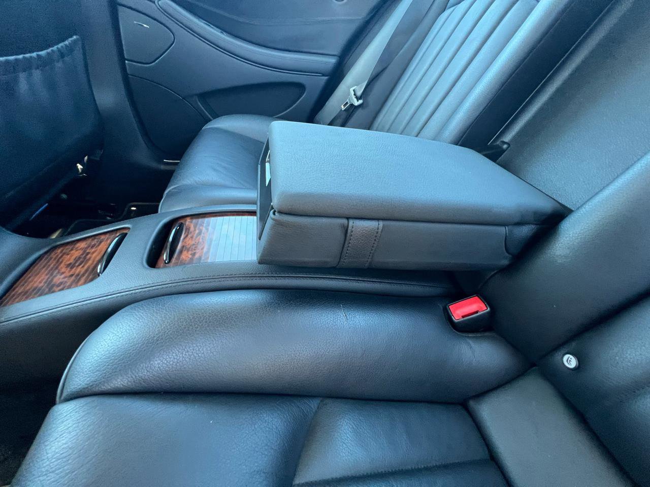 Used 2006 Mercedes-Benz CLS 500 image 38