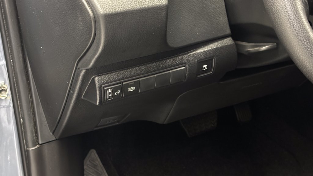 Certified 2024 Toyota Corolla LE AWD/4WD image 20