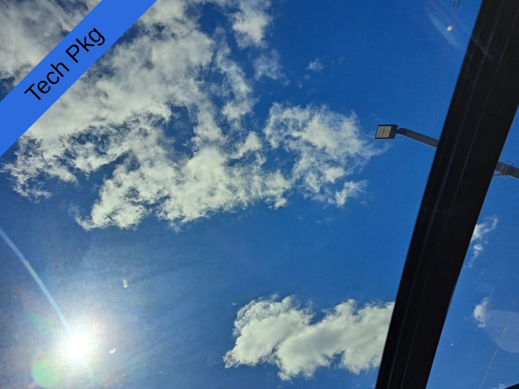 Certified 2025 Acura RDX w/ Technology Package image 17