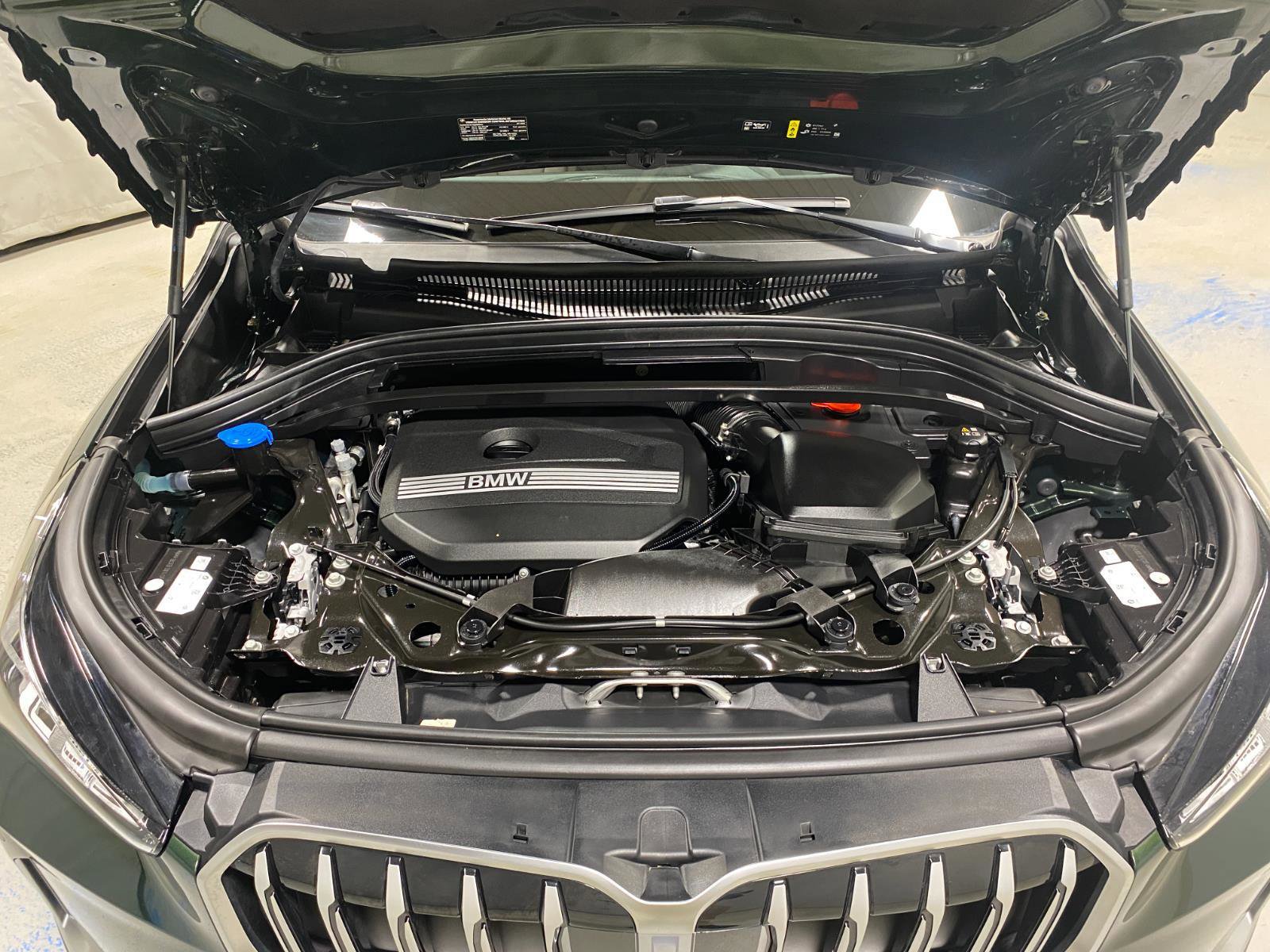 Certified 2025 BMW X1 xDrive28i w/ Technology Package image 27