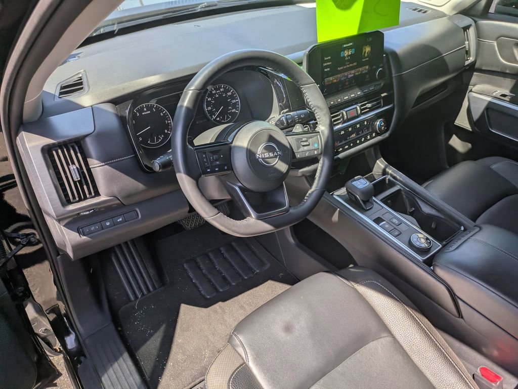 Used 2023 Nissan Pathfinder SL w/ SL Premium Package image 11