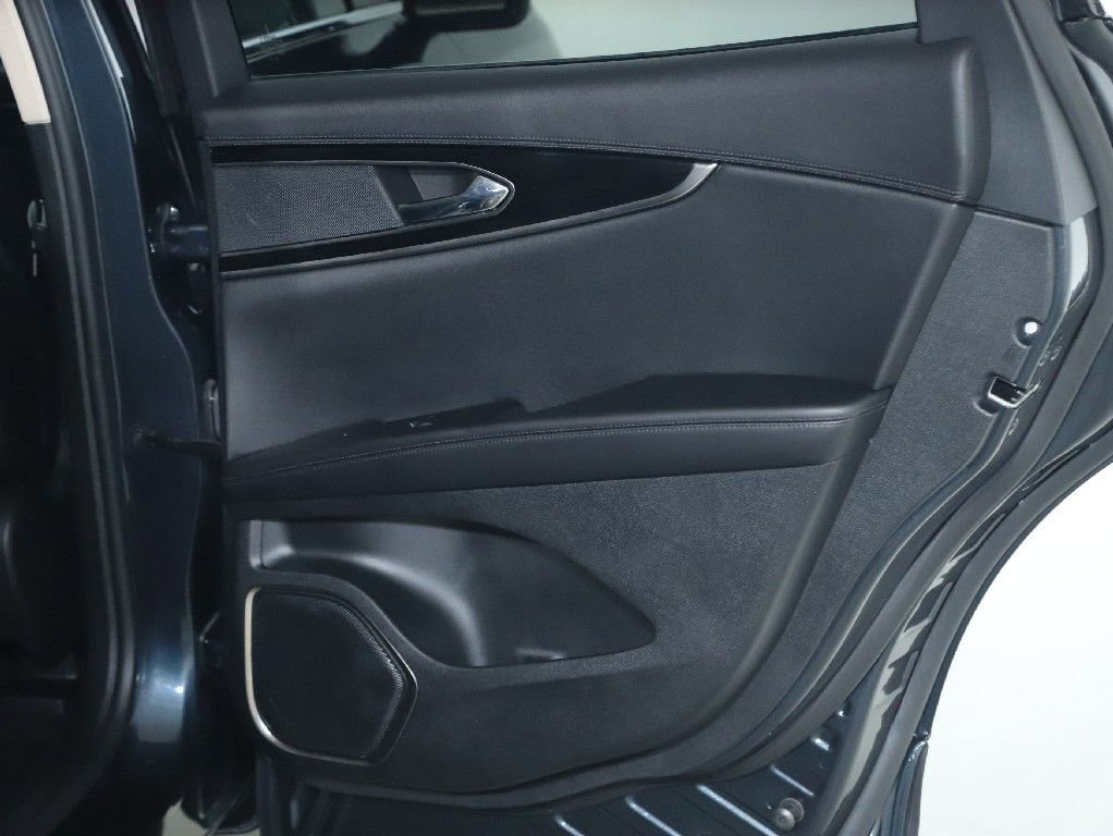 Used 2023 Lincoln Nautilus AWD w/ Premium Package image 31