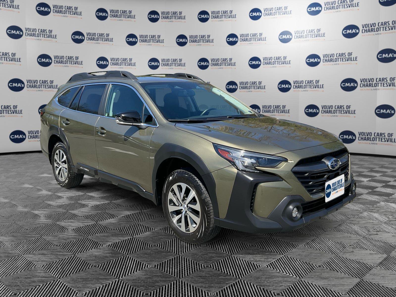 Used 2023 Subaru Outback Premium AWD/4WD image 7
