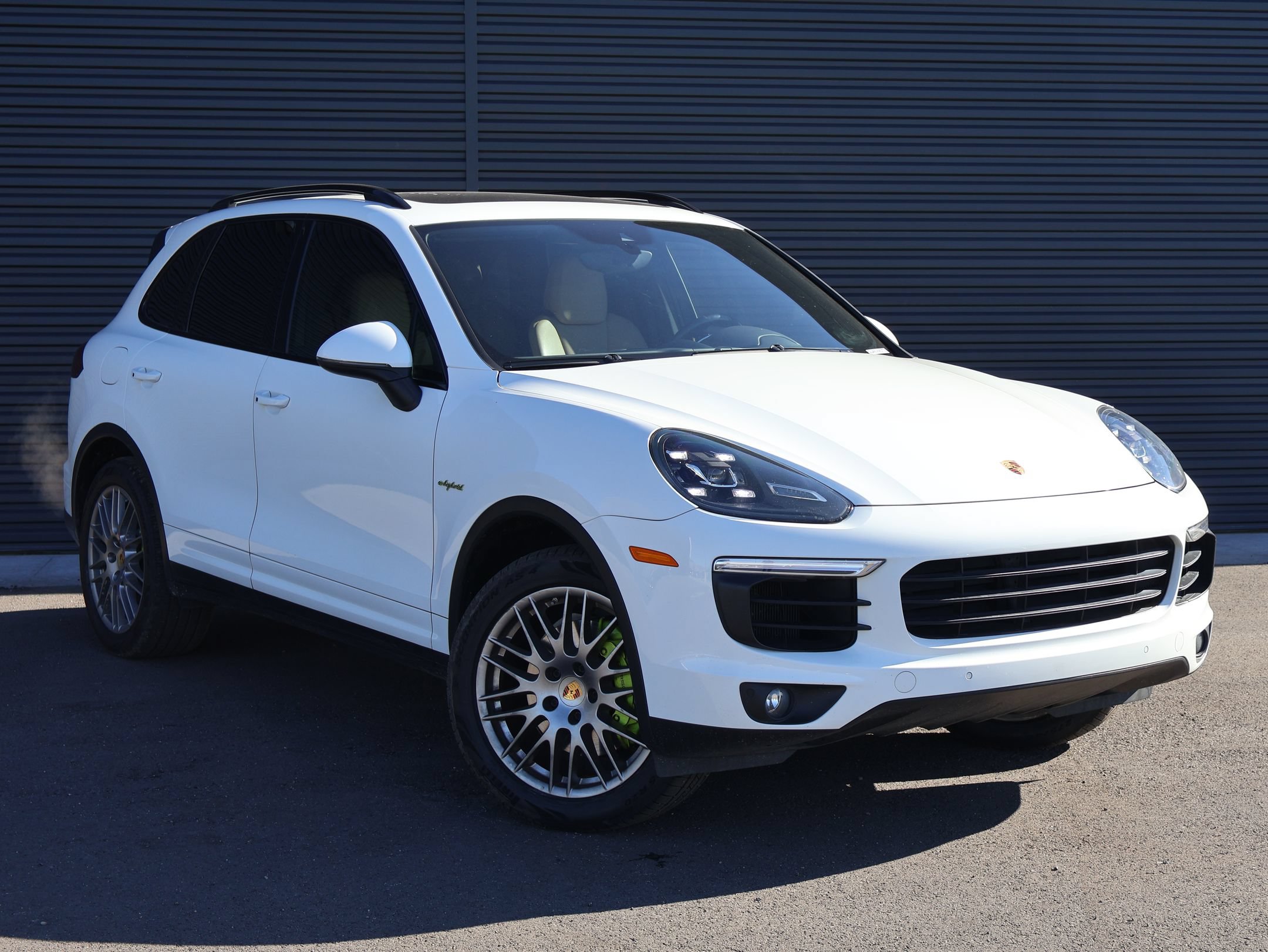 Used 2016 Porsche Cayenne S AWD/4WD image 7