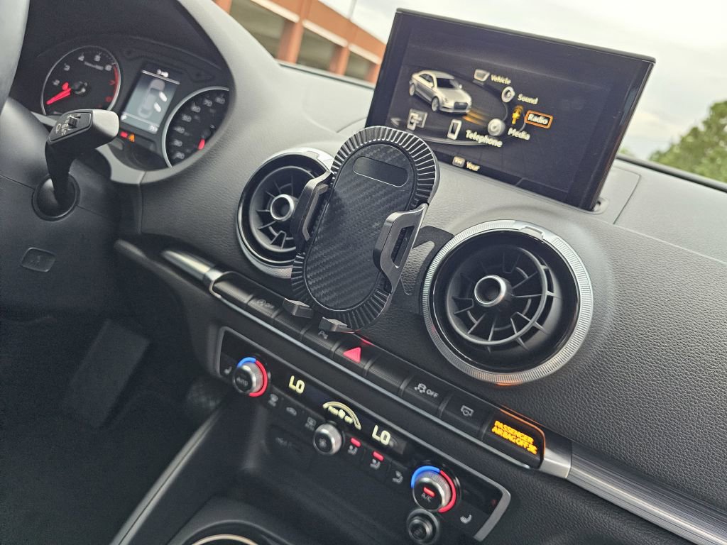 Used 2018 Audi A3 2.0T Premium Plus w/ Premium Plus Package image 21