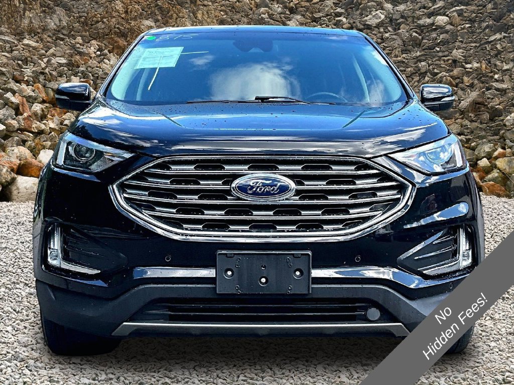Used 2023 Ford Edge Titanium w/ Cargo Accessory Package AWD/4WD image 3