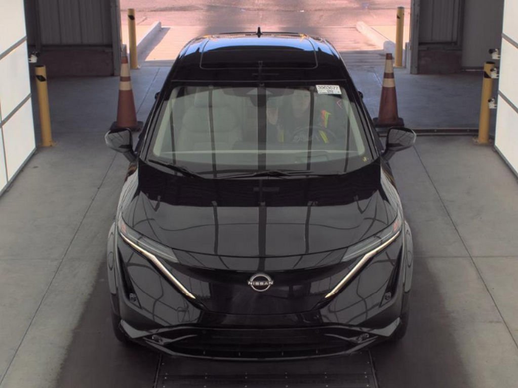 Used 2023 Nissan Ariya FWD image 2