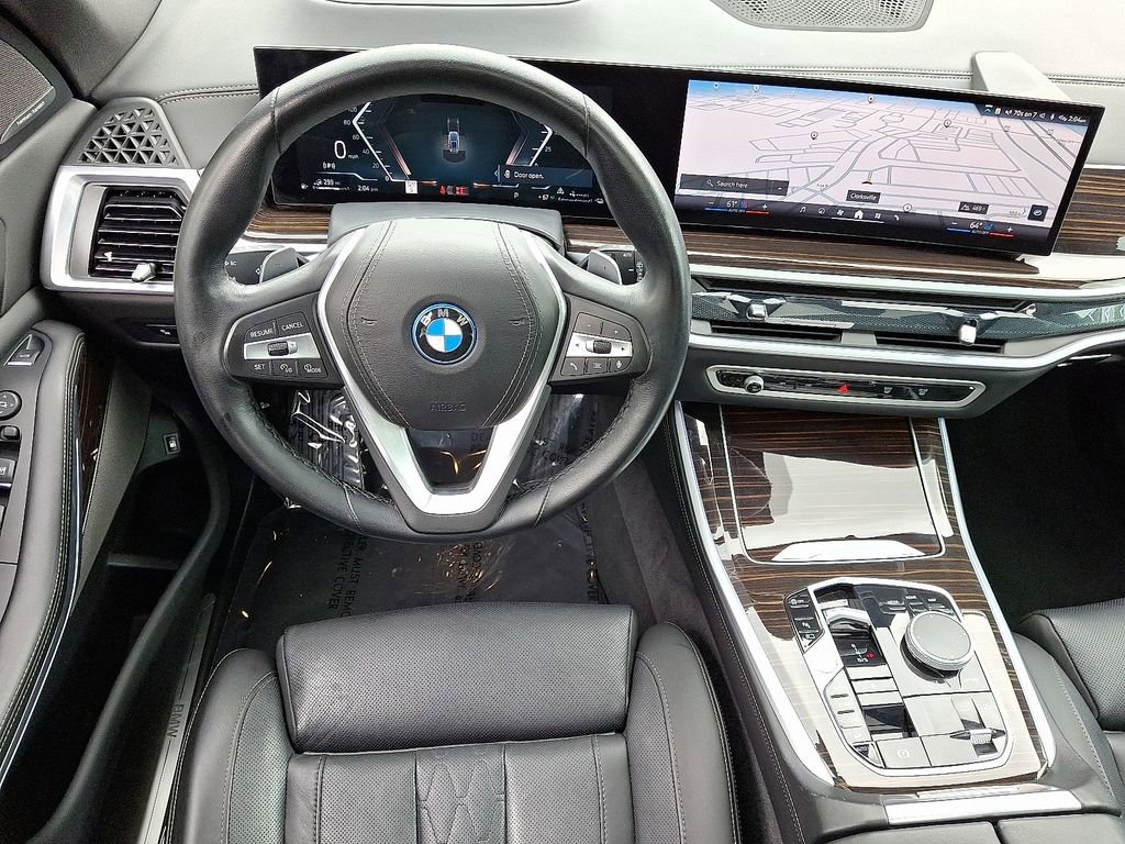 Used 2025 BMW X5 xDrive50e AWD/4WD image 12