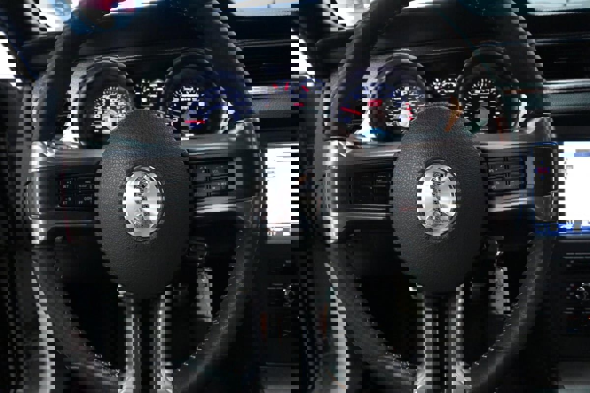 Used 2012 Ford Mustang Shelby GT500 w/ Electronics Pkg image 23