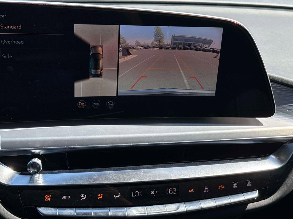 Certified 2025 Cadillac Lyriq Luxury image 33