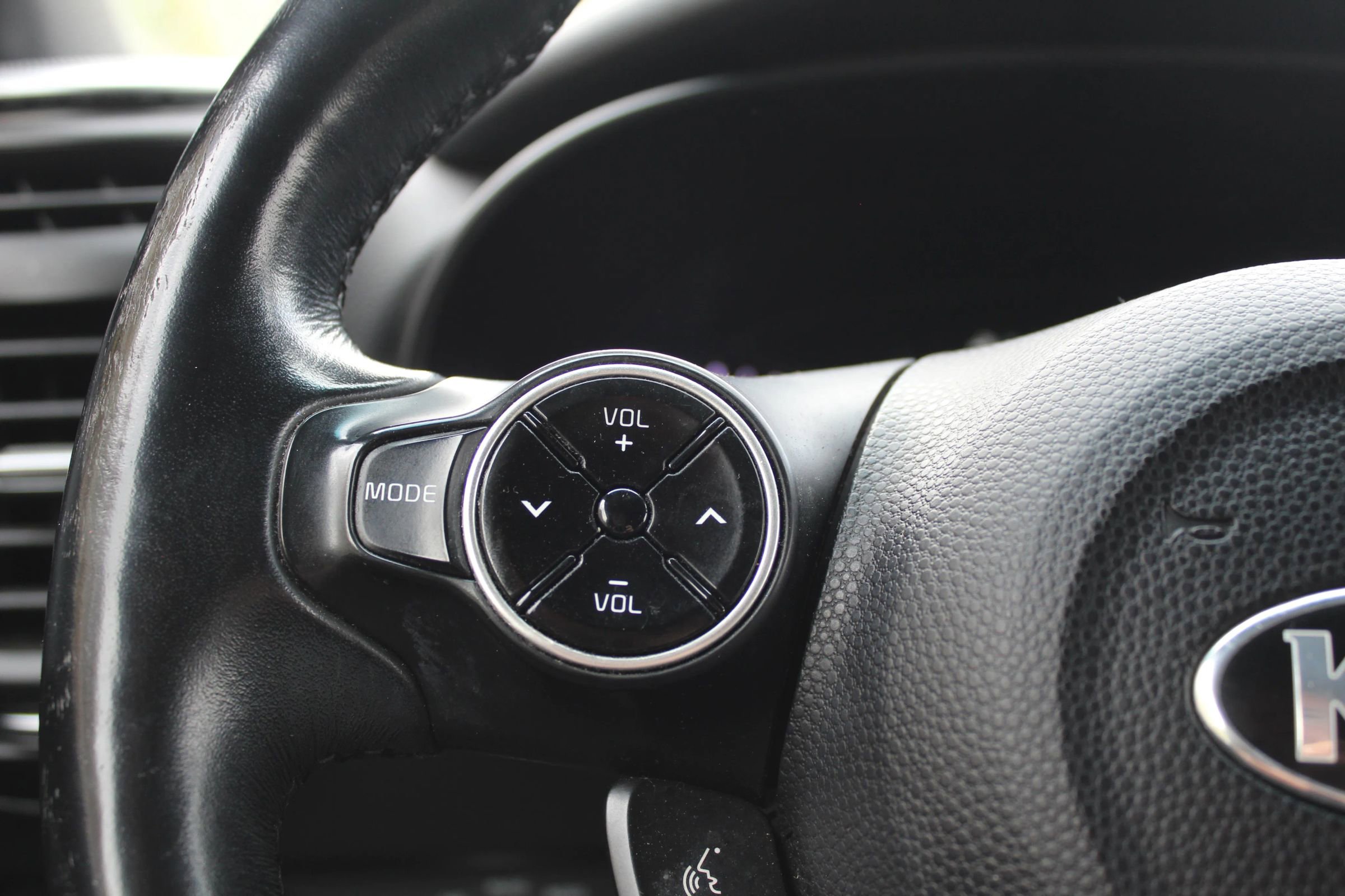 Used 2015 Kia Soul ! w/ Sun & Sound Package image 25