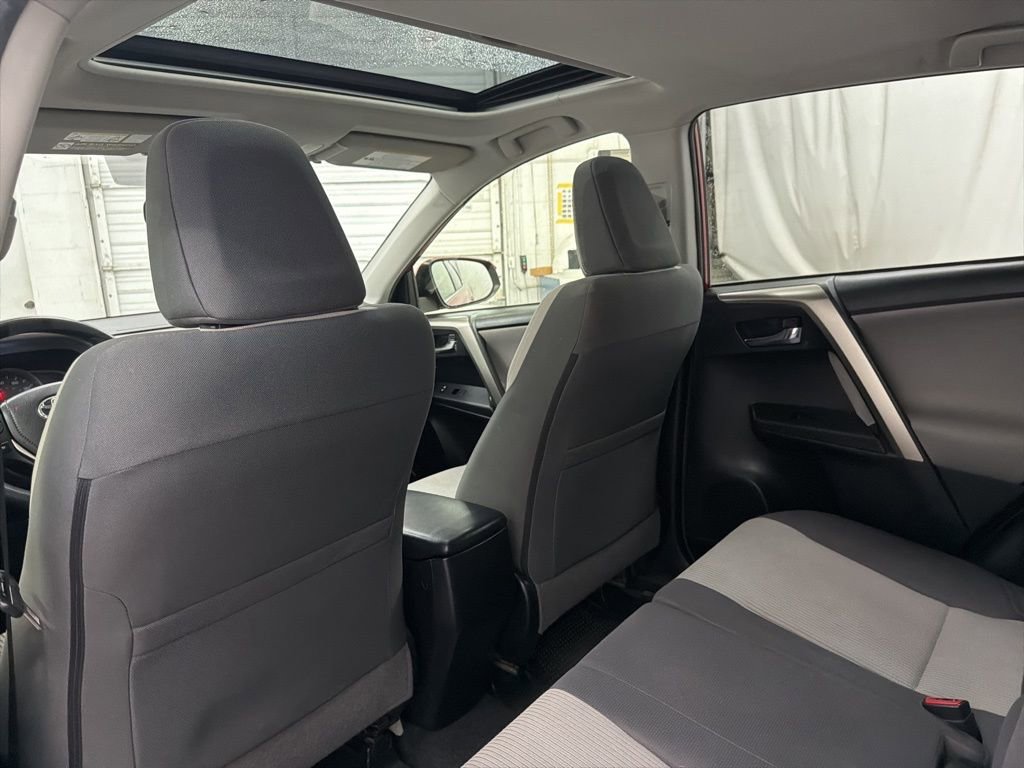 Used 2015 Toyota RAV4 XLE image 16