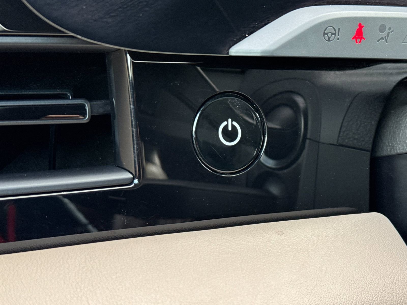 Certified 2022 Porsche Taycan 4 Cross Turismo image 27