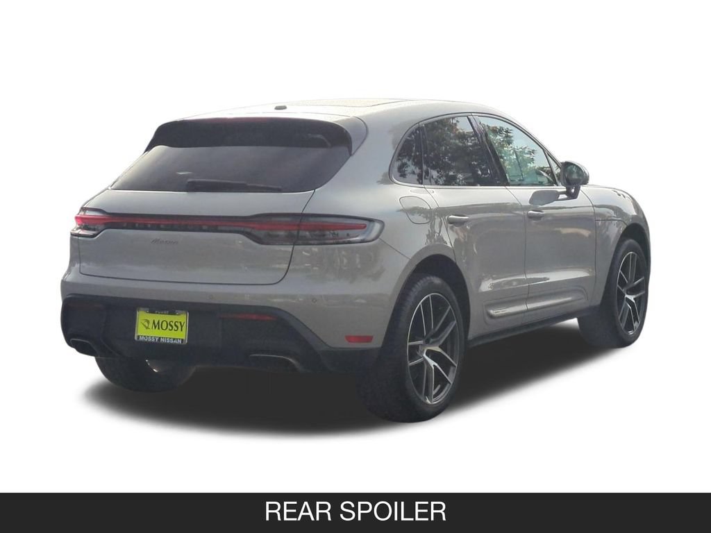Used 2024 Porsche Macan AWD/4WD image 9