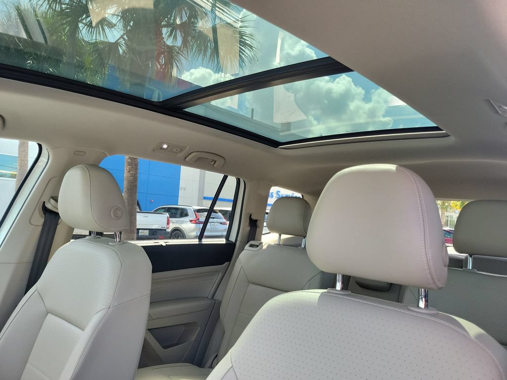 Used 2022 Volkswagen Atlas SE w/ Panoramic Sunroof Package FWD image 27