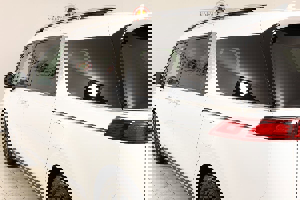 Used 2024 Kia Carnival SX Prestige image 47